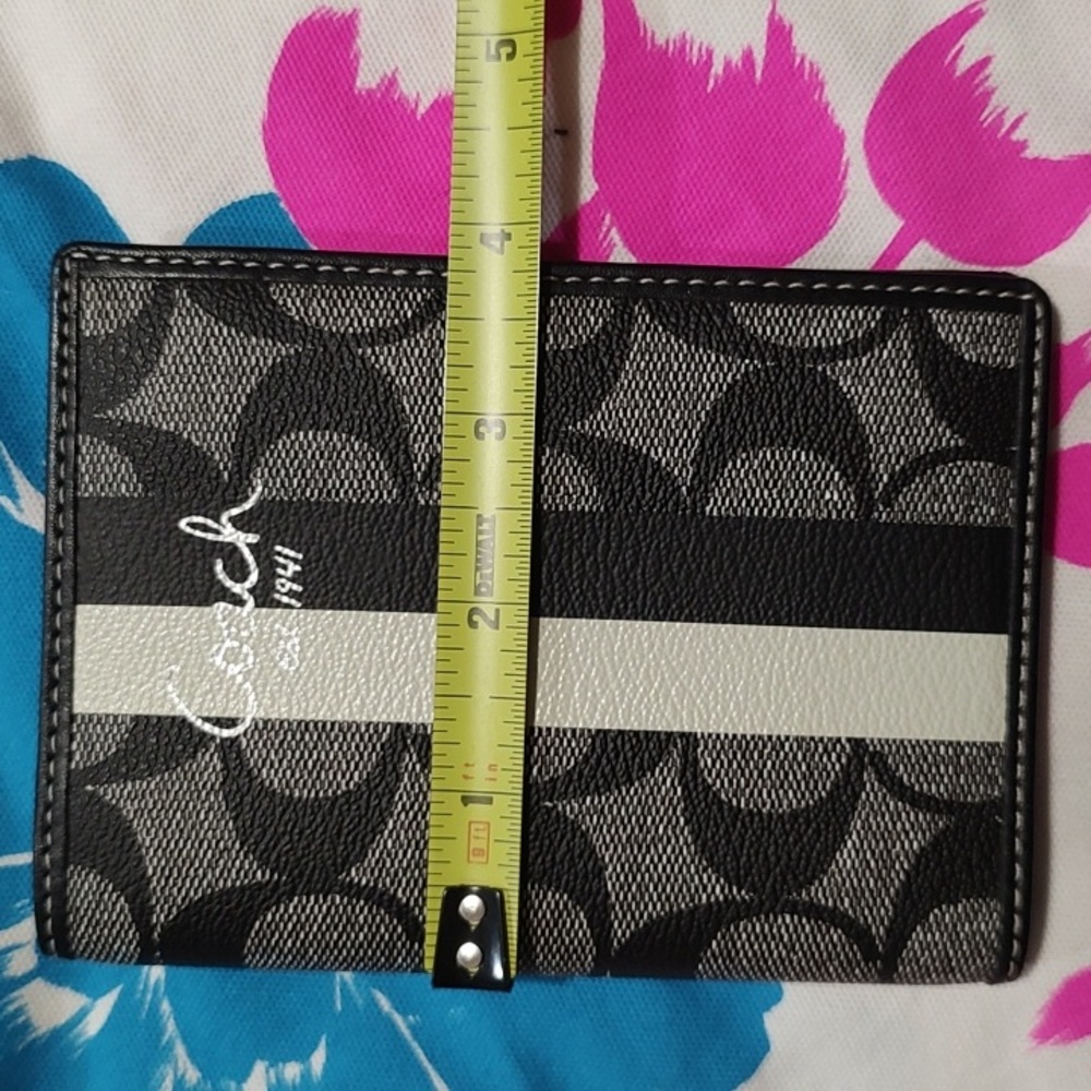 Coach wallet - Picture 9 of 9